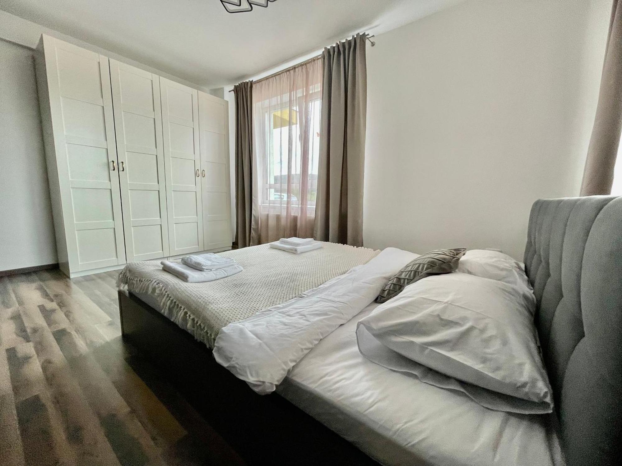 Yamalux - Cozy Double - Westside 3 Apartment